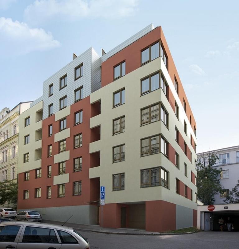Garden Apartment With Garage In Central Praha Exteriér fotografie